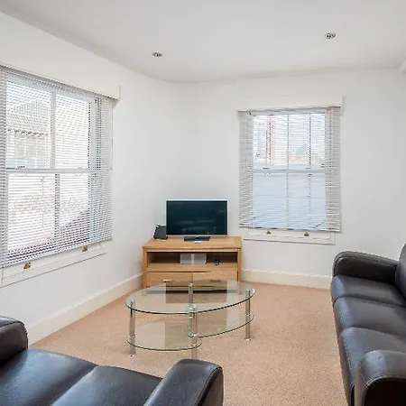 Oyo Home 127 Lower Marsh